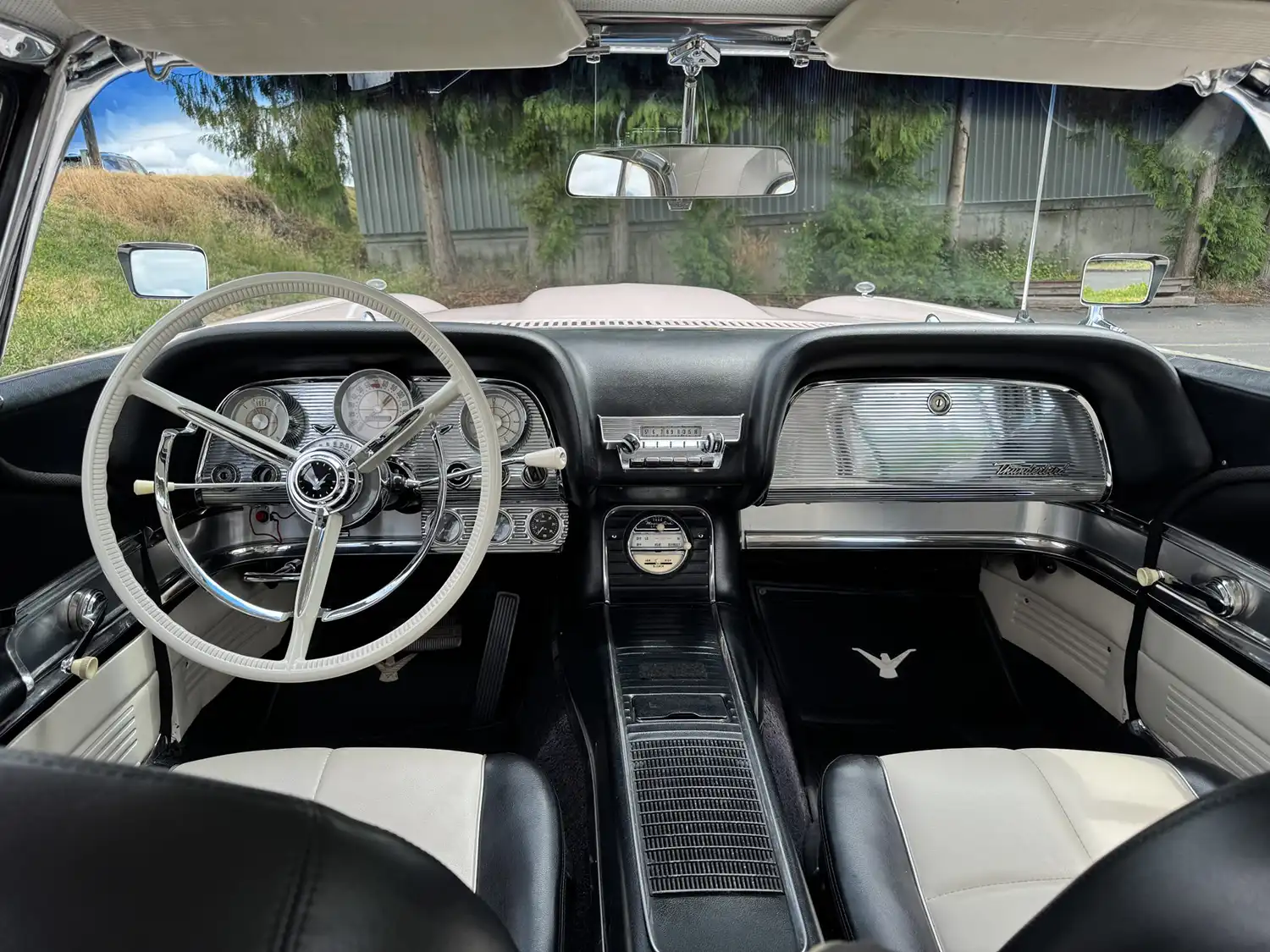 1960 Ford Thunderbird