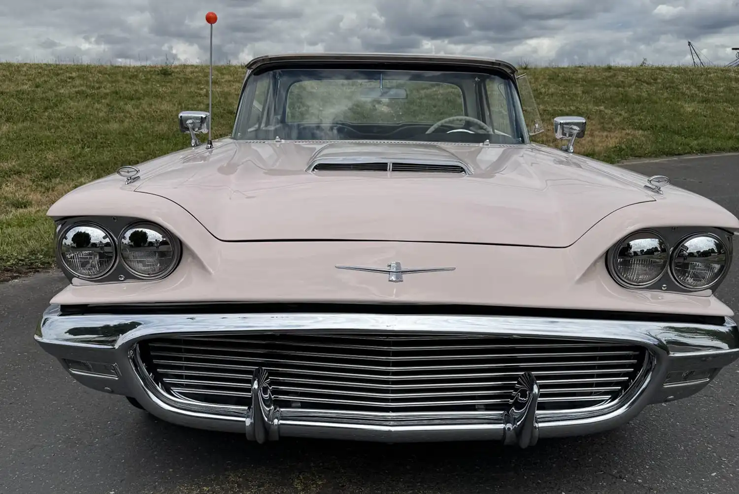 1960 Ford Thunderbird