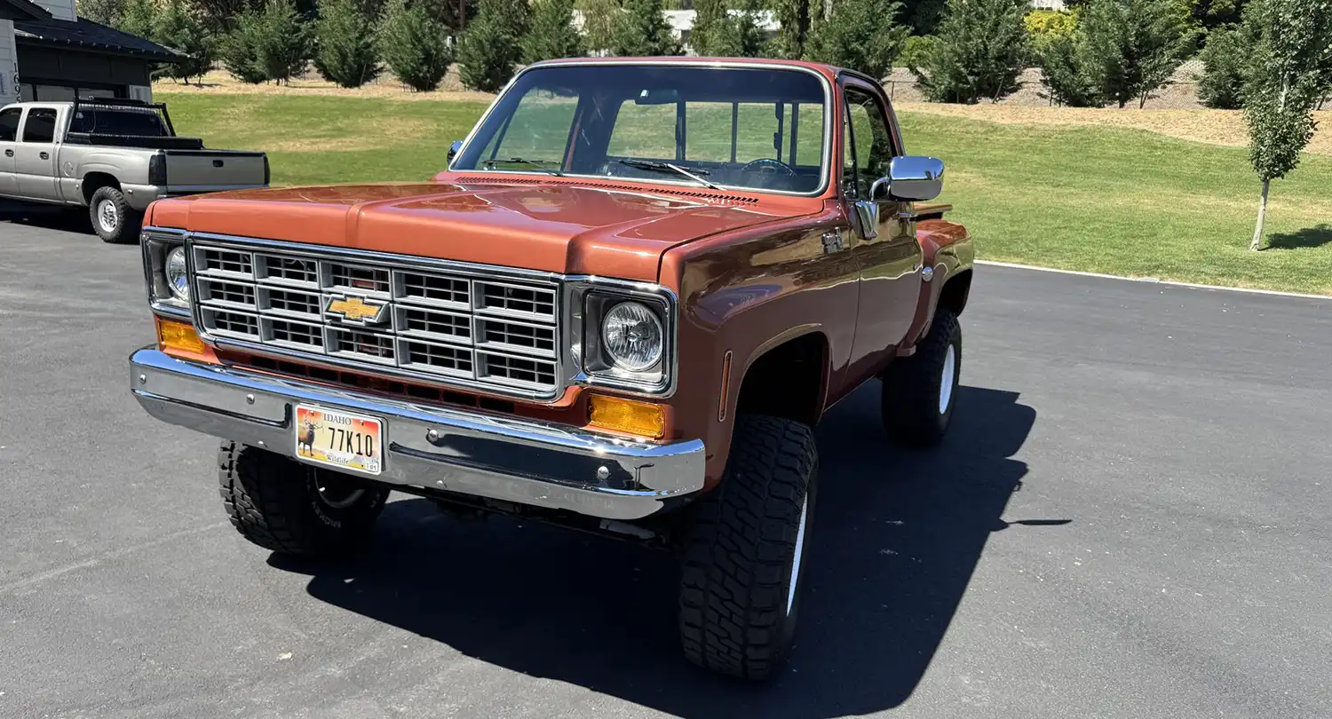 1977 Chevrolet K10 Custom Deluxe Stepside Stands Tall
