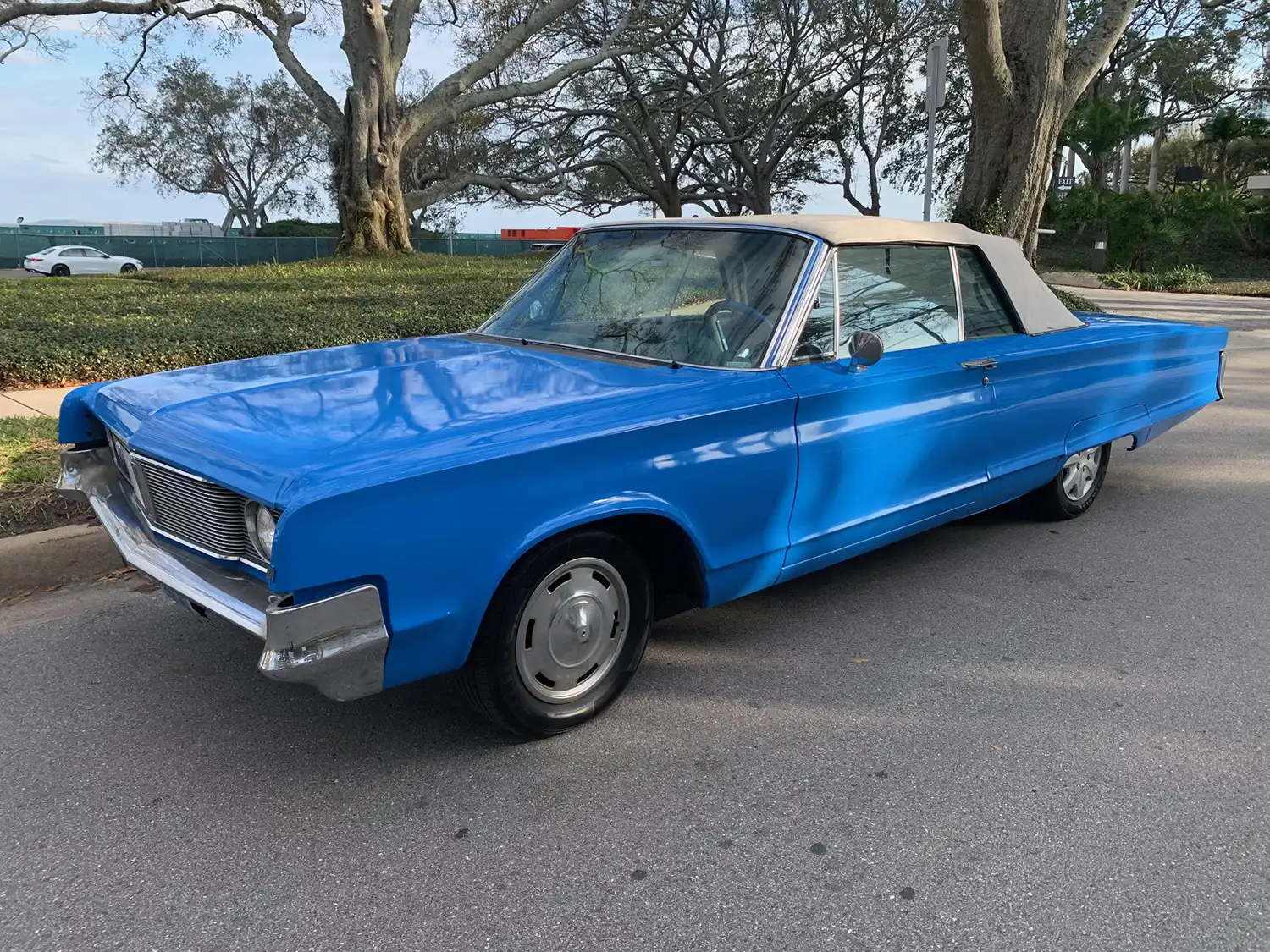 1965 Chrysler Newport convertible