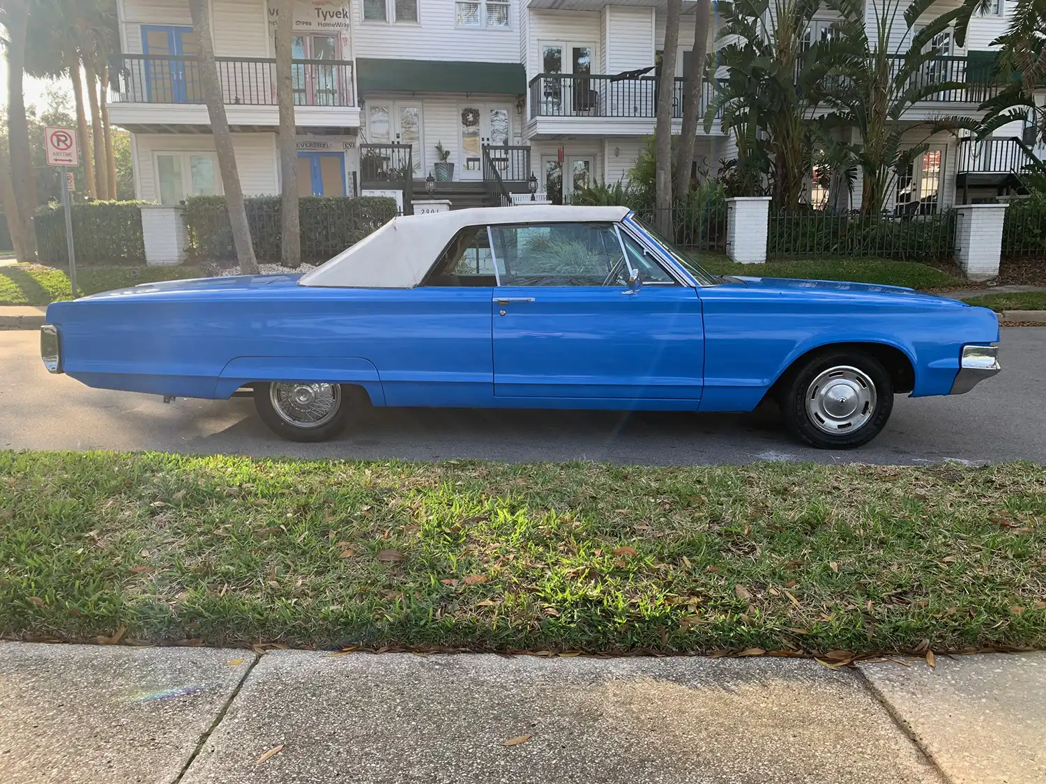 1965 Chrysler Newport convertible