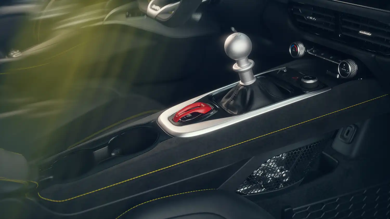 Lotus Emira Turbo