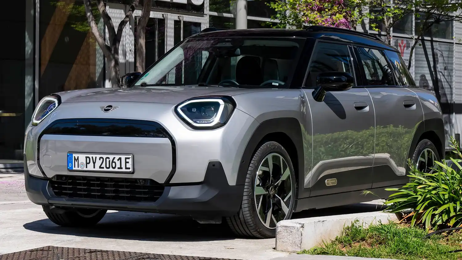 2025 Mini Aceman E