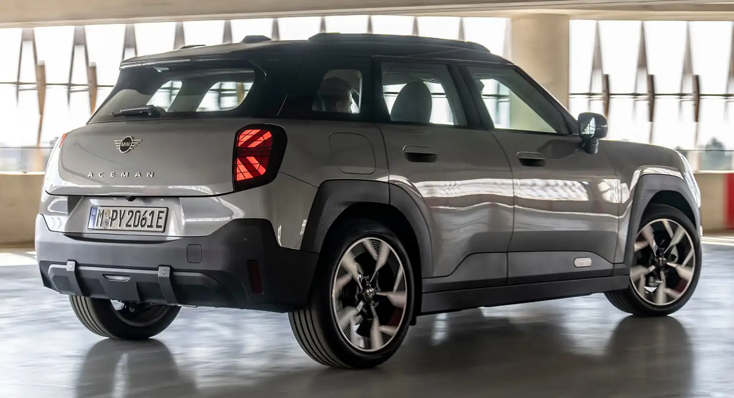 2025 Mini Aceman E