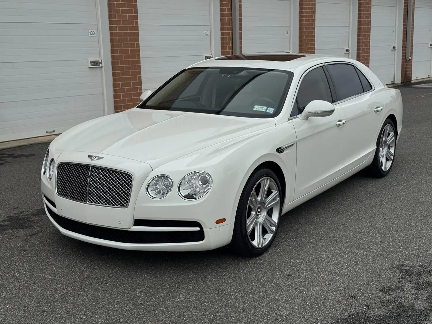The Pinnacle of Comfort: A 2015 Bentley Flying Spur V8 Mulliner