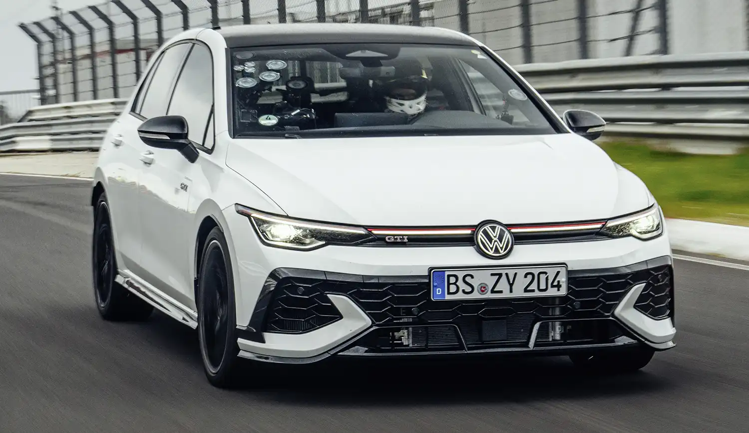 Volkswagen Golf GTI EDITION 50