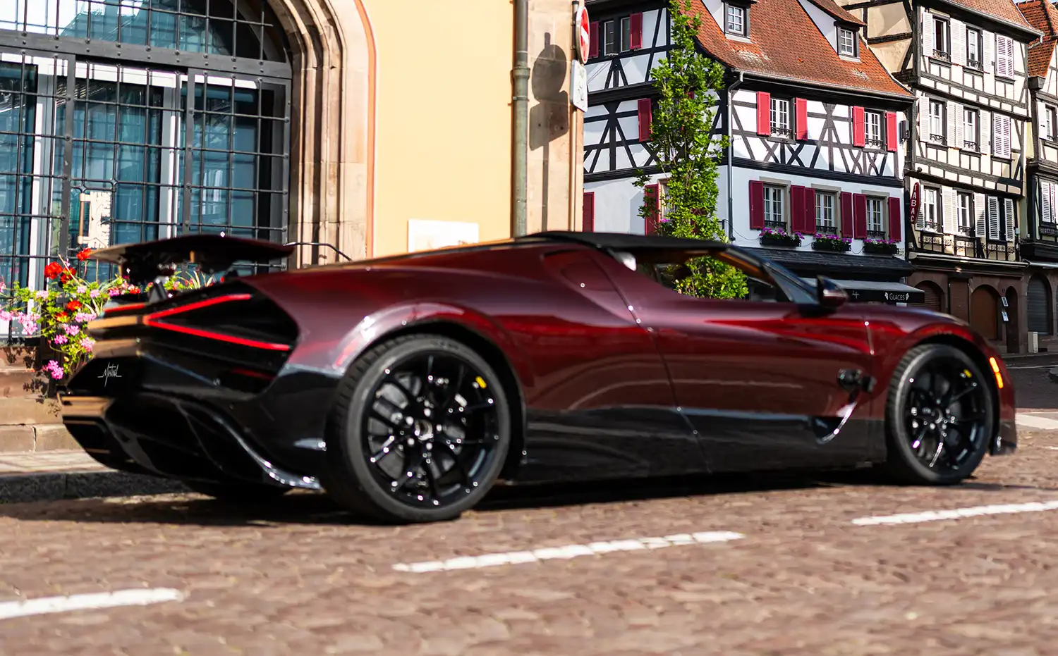 Bugatti W16 Mistral