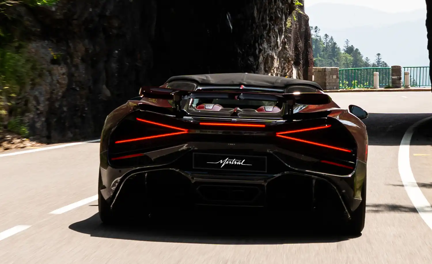Bugatti W16 Mistral
