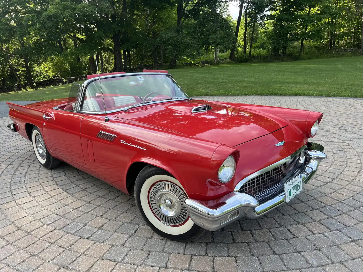 1957 Ford Thunderbird Coupe Puts Style in Overdrive