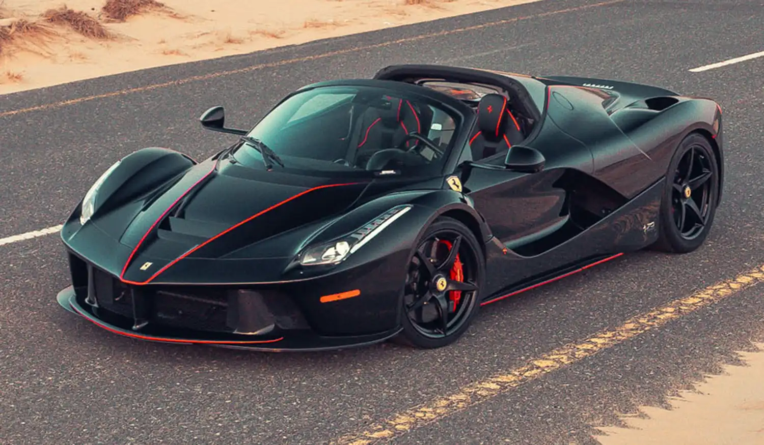 Ferrari LaFerrari Aperta 