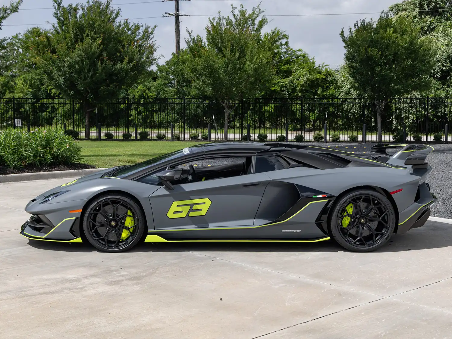 2021 Lamborghini Aventador SVJ 63