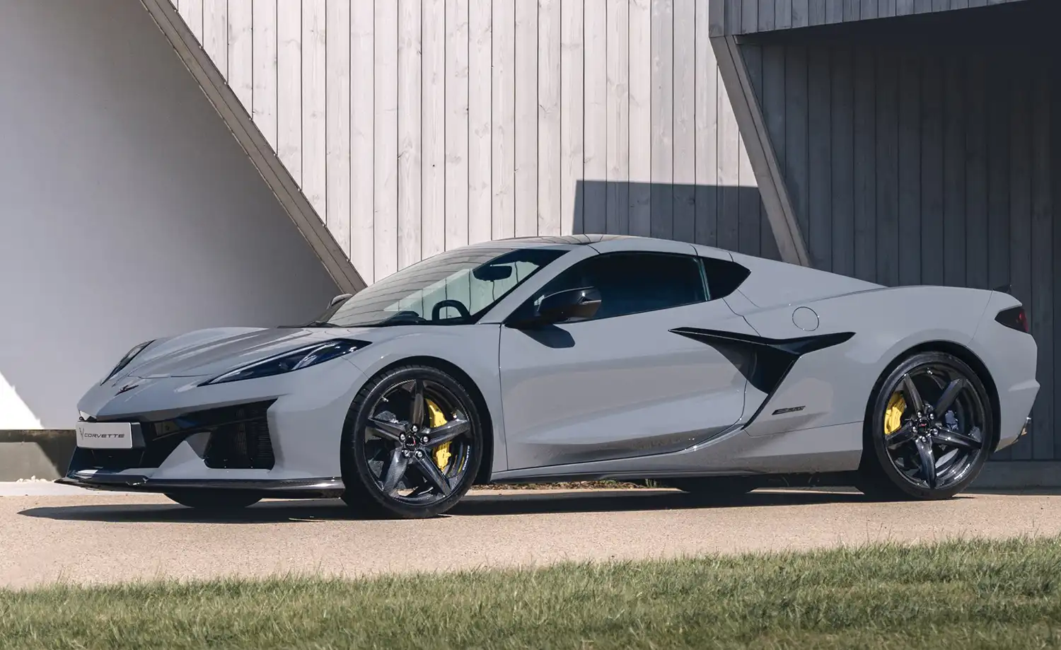 2025 Corvette E-Ray