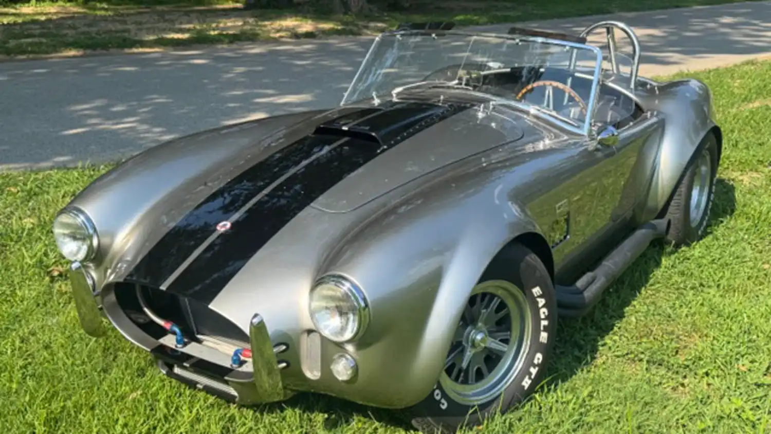 1965 Superformance Shelby Cobra Replica MkIII: Pure Silver Thunder 1965 Superformance Shelby Cobra Replica MkIII: Pure Silver Thunder