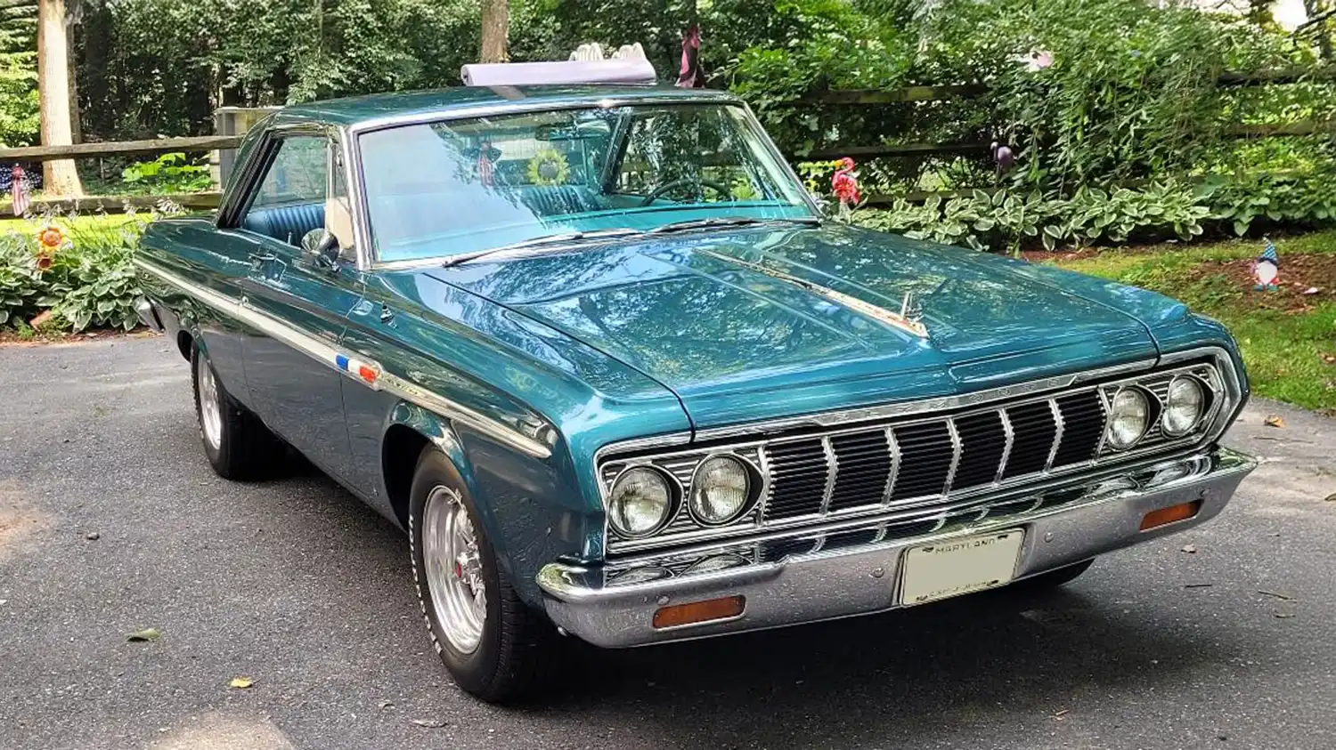 1964 Plymouth Fury Hardtop Delivers Retro Muscle in Turquoise