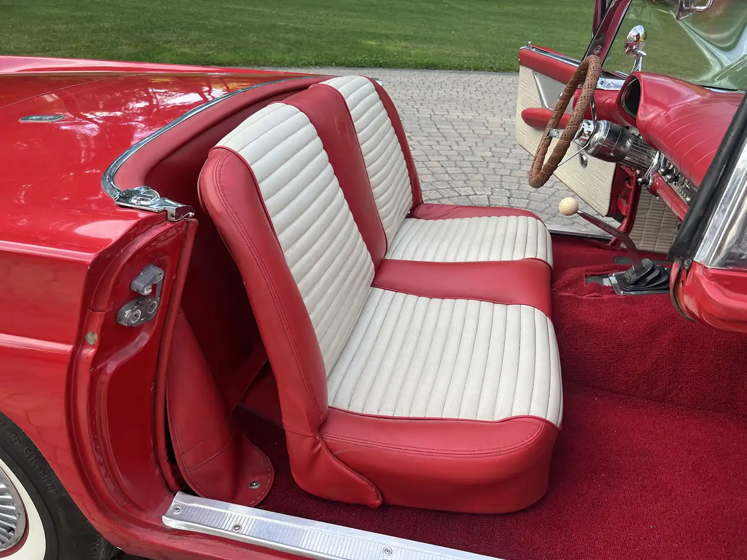 1957 Ford Thunderbird 4-Speed