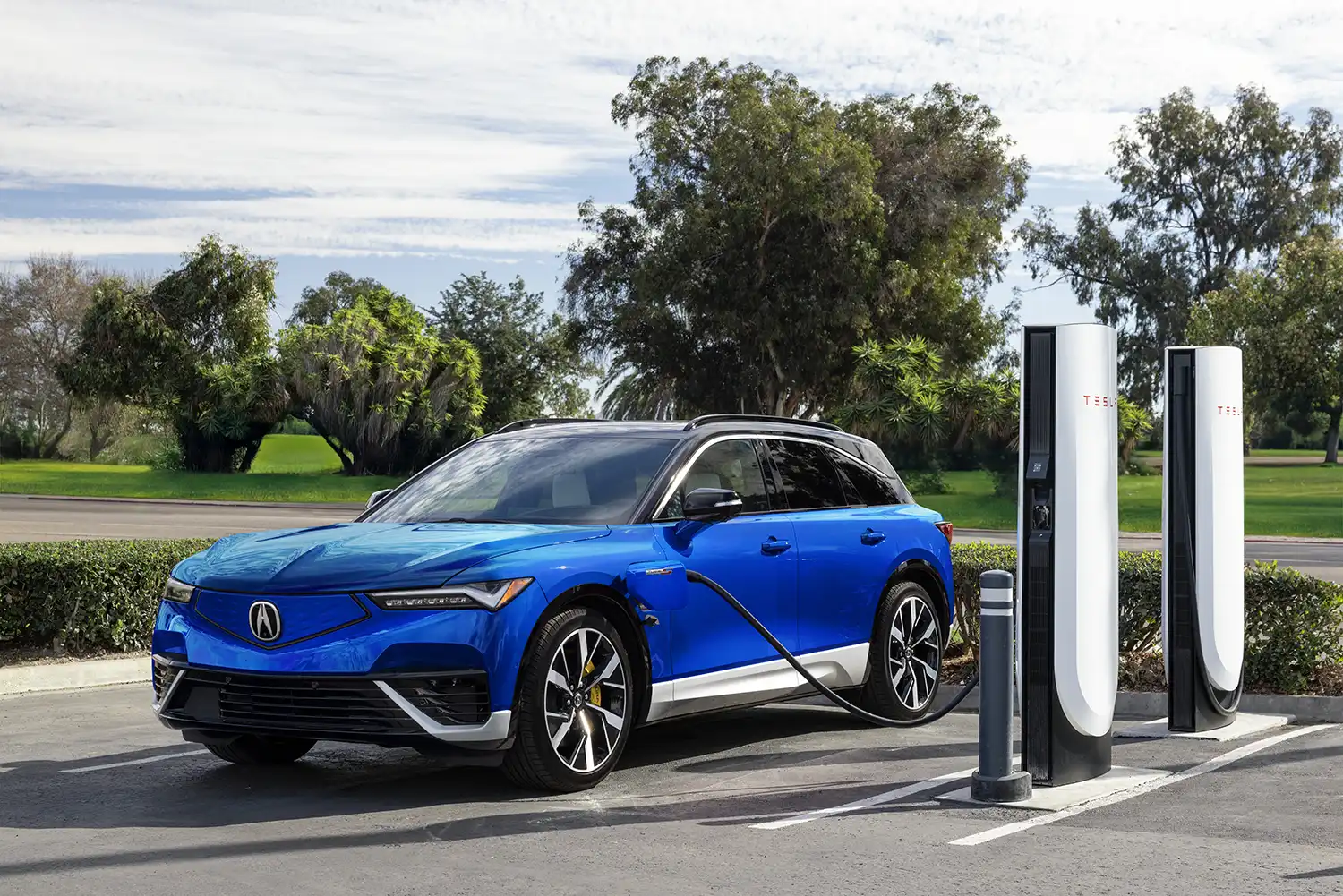 Acura ZDX Owners Gain Key Access: Tesla Supercharger Network Unlocked