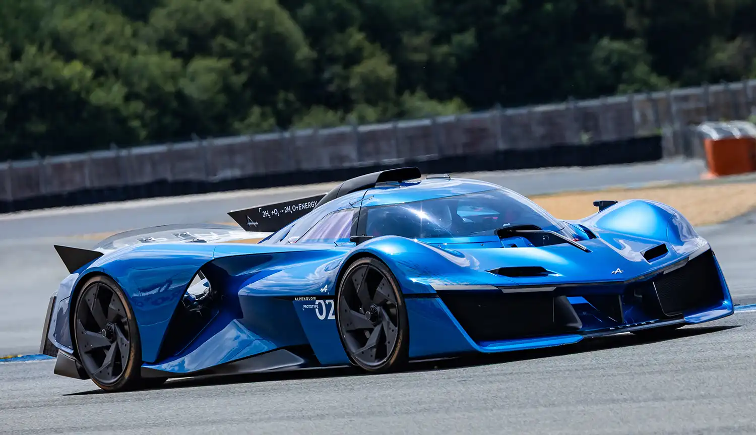 Alpine’s 70th Birthday Bash: A Dynamic Display of Pure Performance!