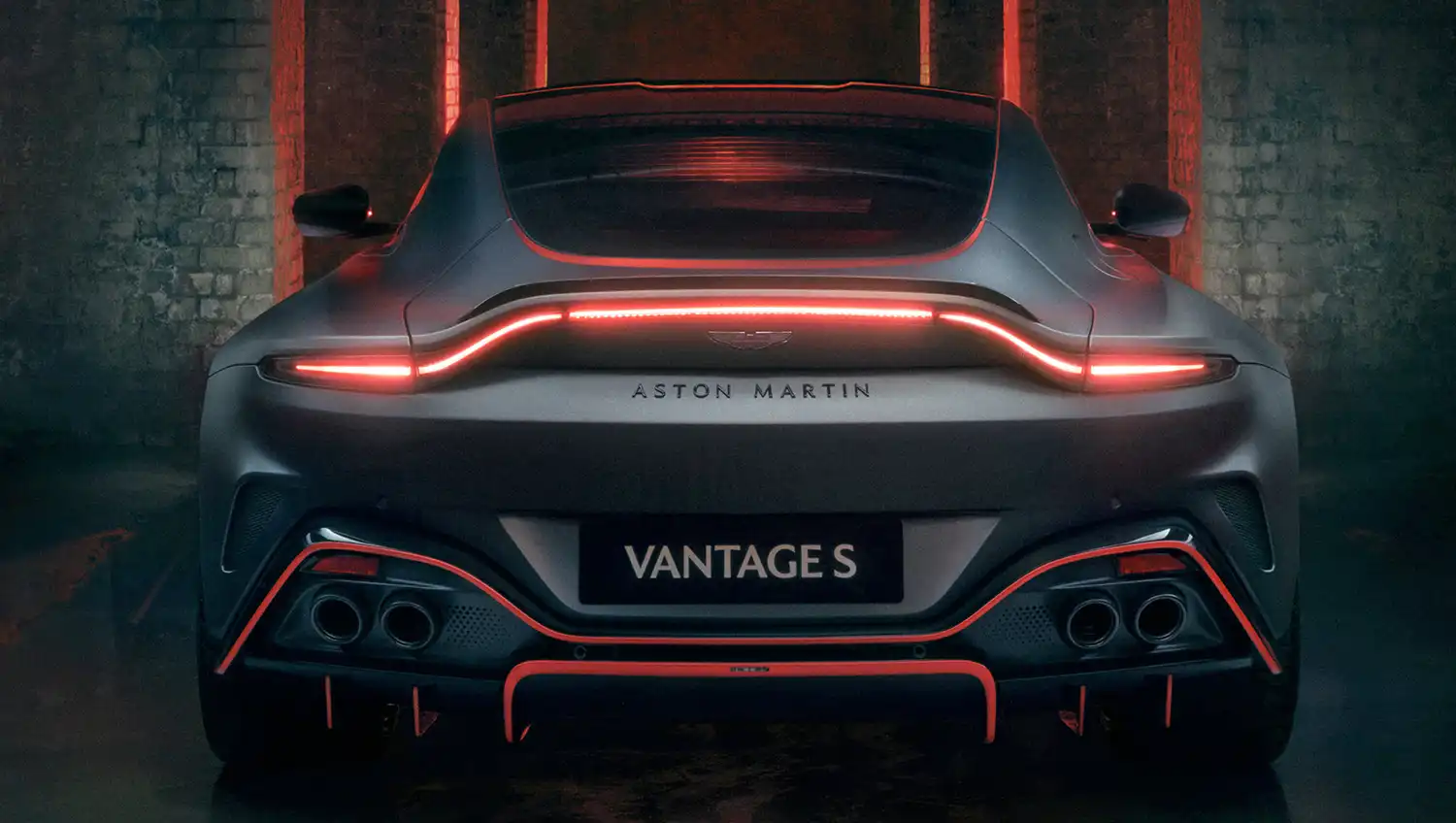 Aston Martin Vantage S