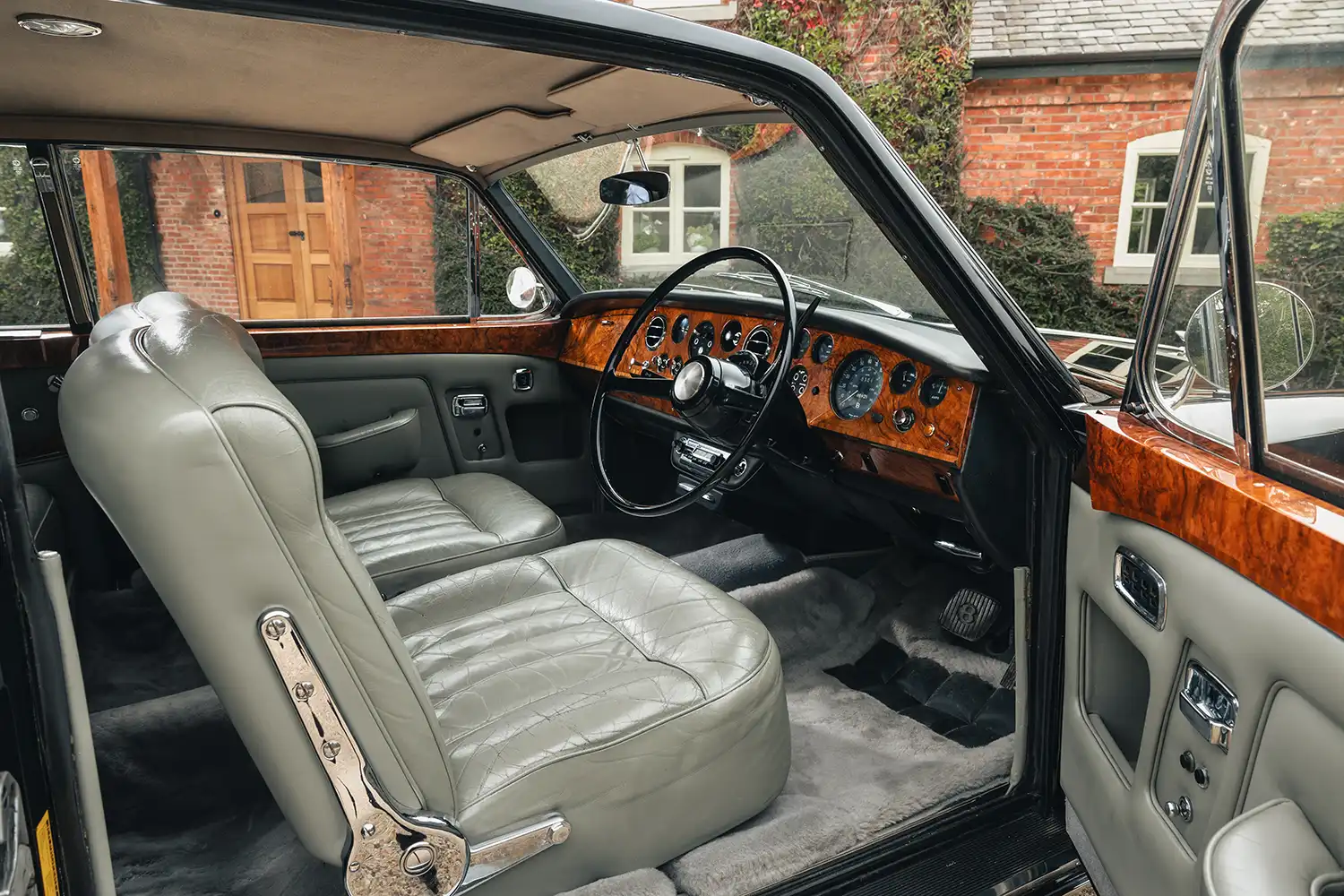 1968 Bentley T Series Mulliner Coupe