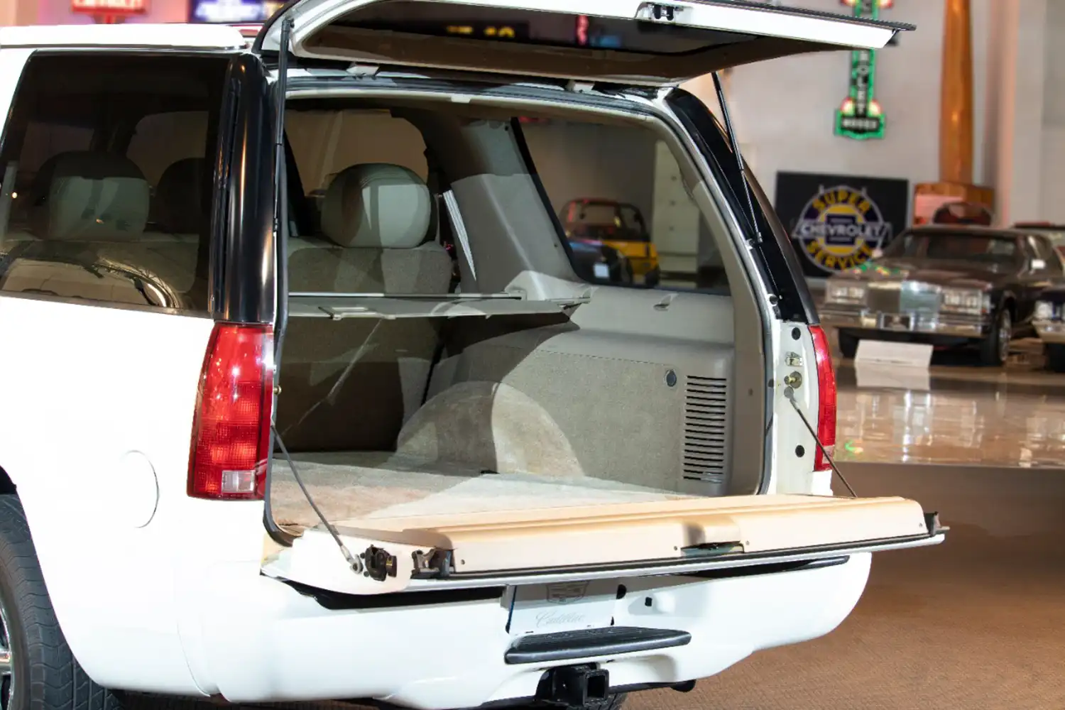 1999-2000 Cadillac Escalade