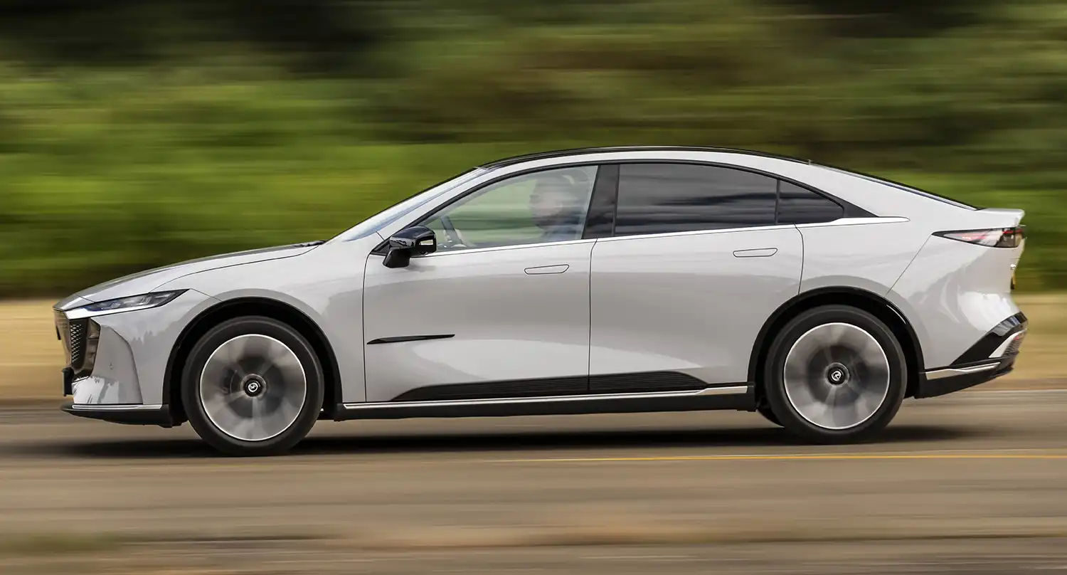 Mazda6e UK public debut