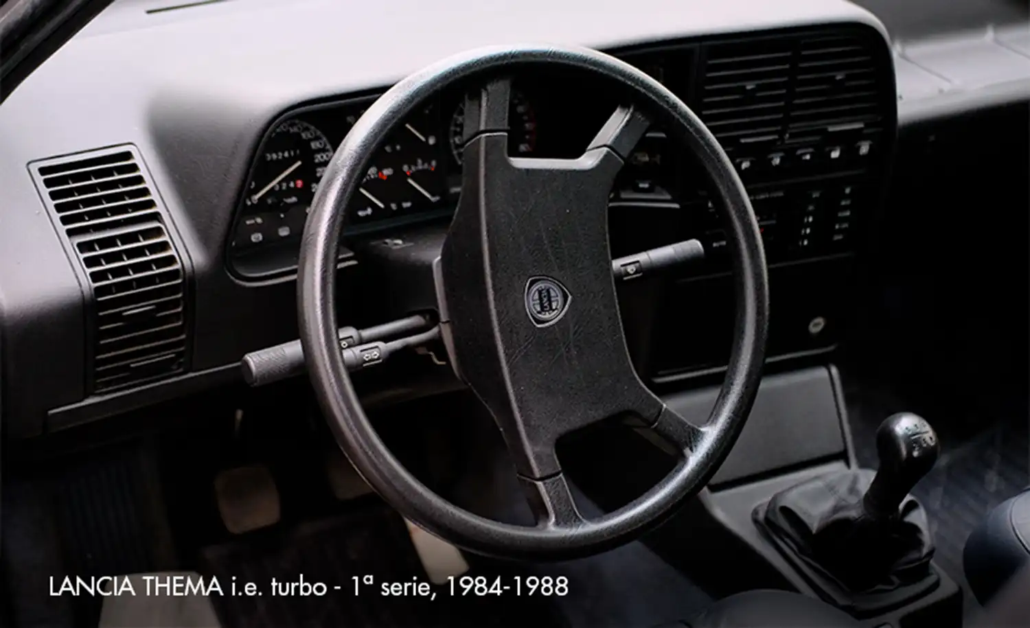 Lancia Thema 8.32