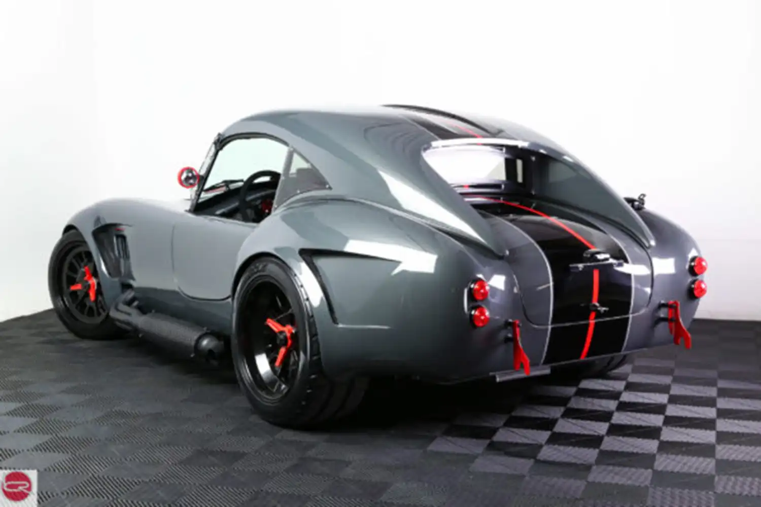 Backdraft Racing RT4B Black Edition