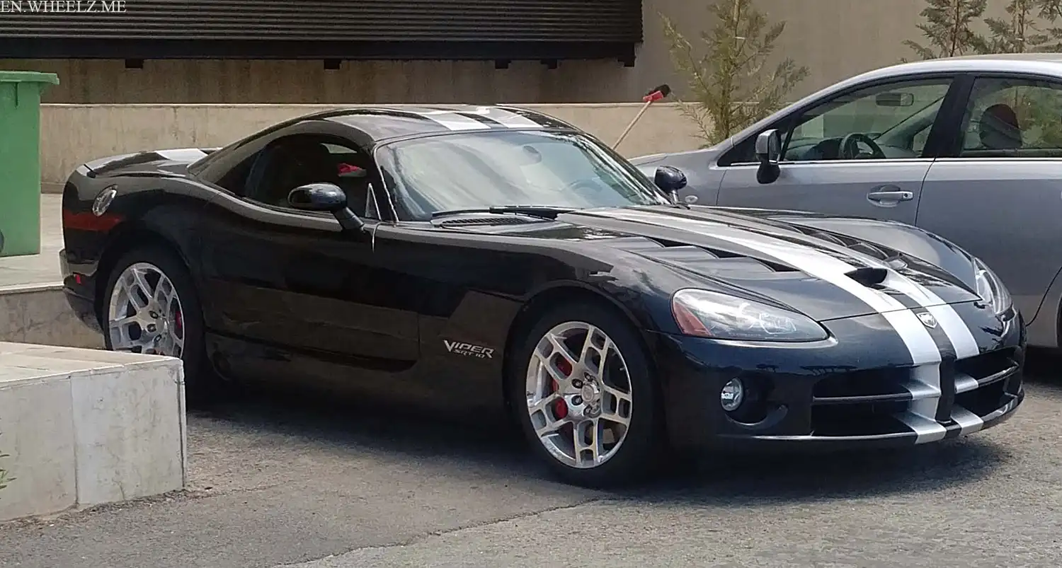 Dodge Viper SRT-10