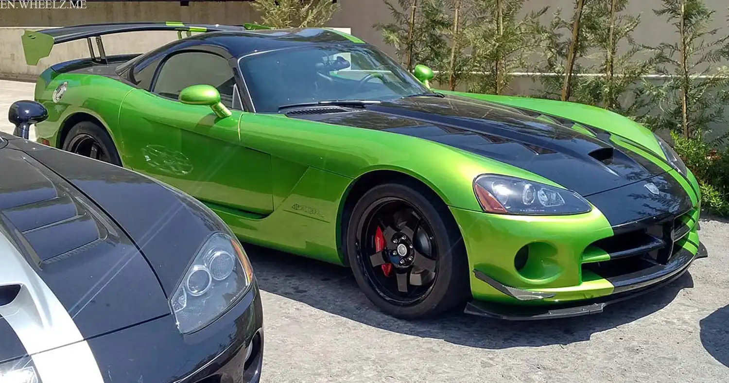 Dodge Viper SRT-10