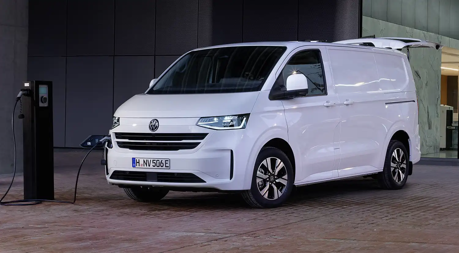 New Volkswagen Transporter BEV Models Join the Line-Up