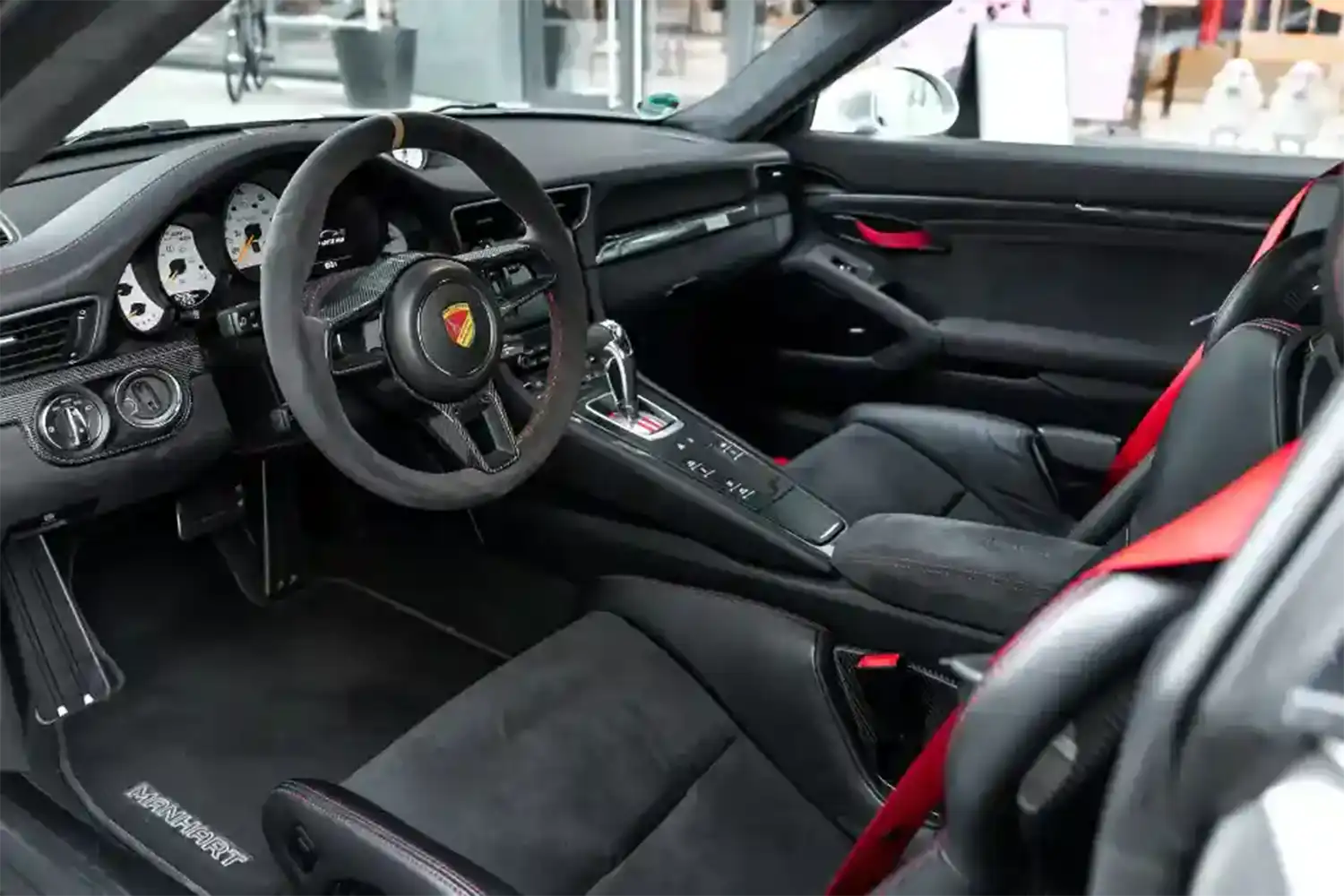 MANHART TR 950 Porsche GT2 RS