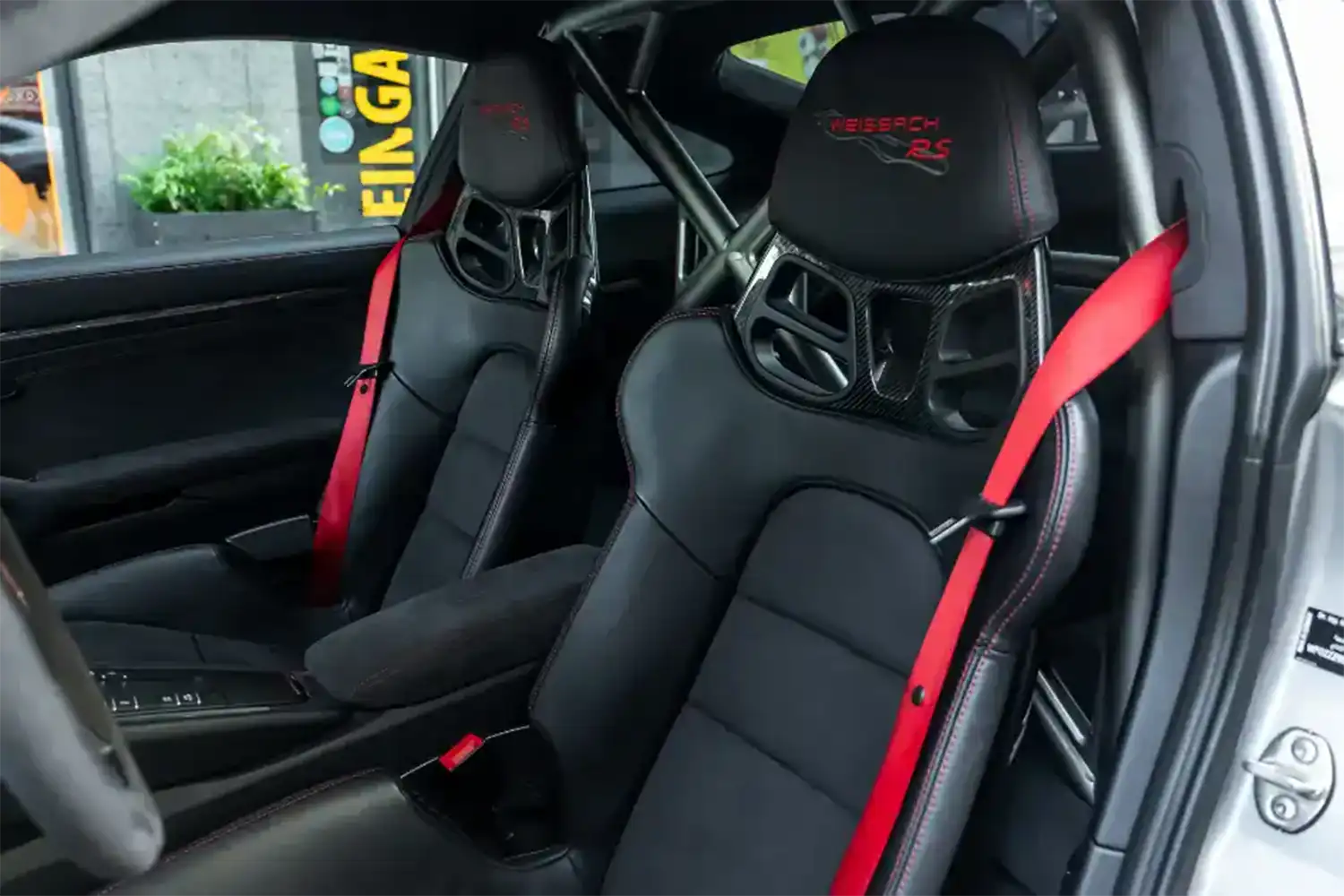 MANHART TR 950 Porsche GT2 RS