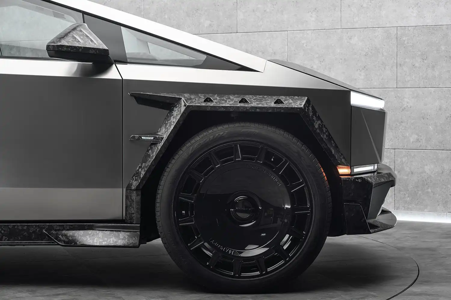 MANSORY Elongation Tesla Cybertruck