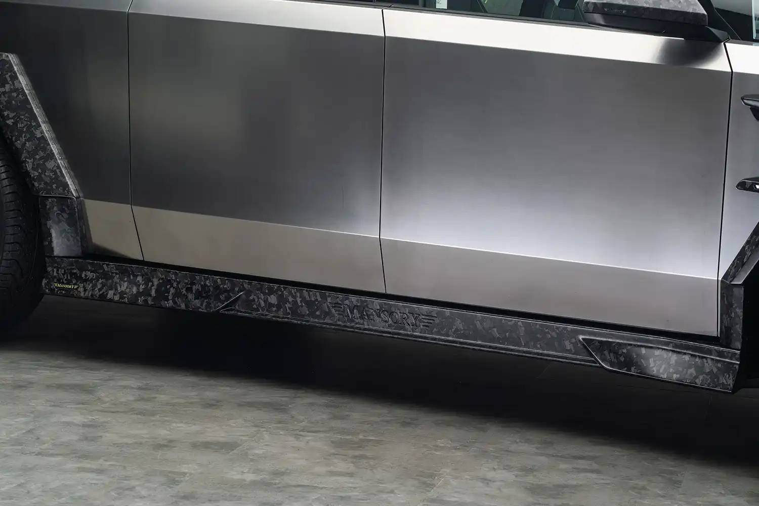 MANSORY Elongation Tesla Cybertruck