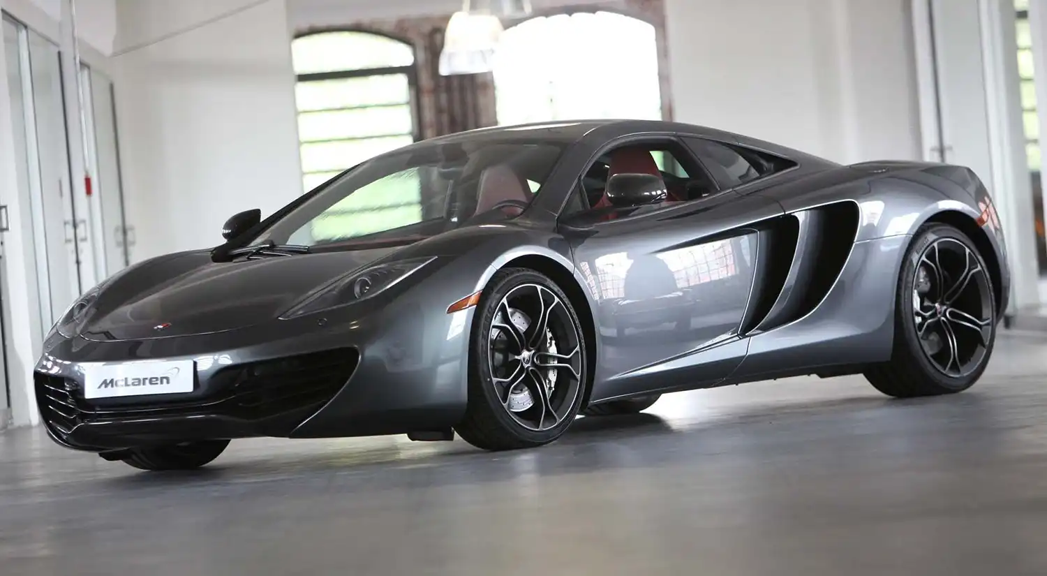 McLaren MP4-12C