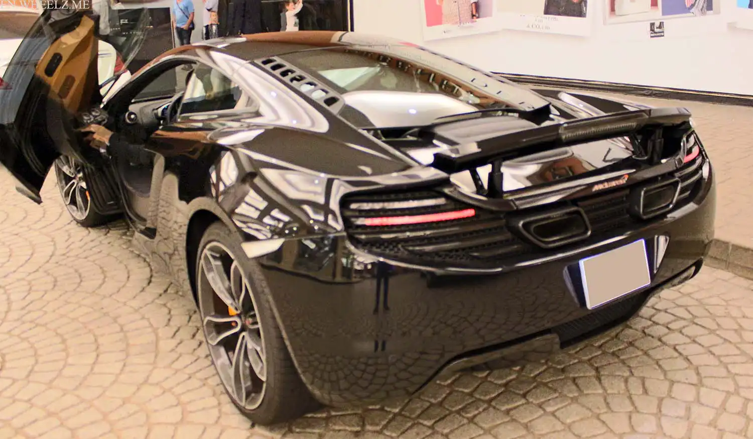 McLaren MP4-12C