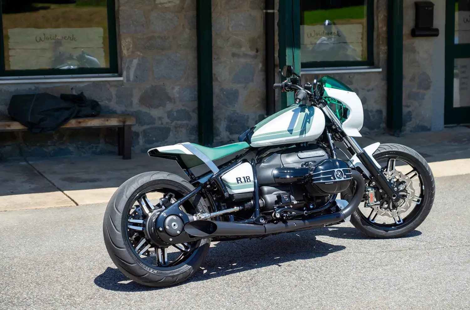 BMW R 12 and R 18 Speed Sisters