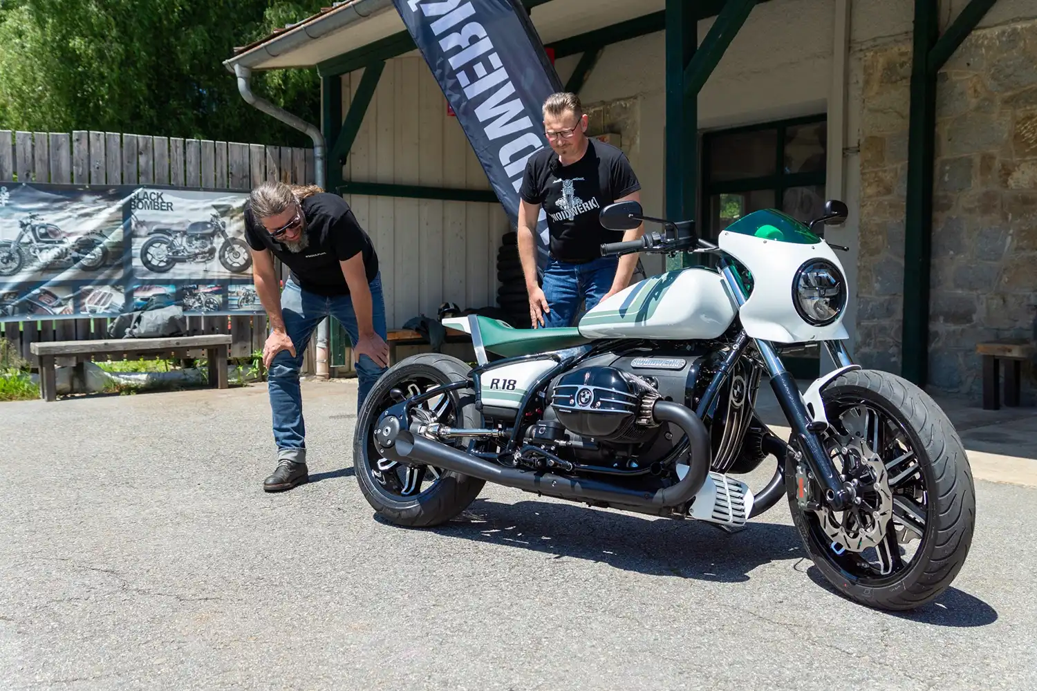 BMW R 12 and R 18 Speed Sisters