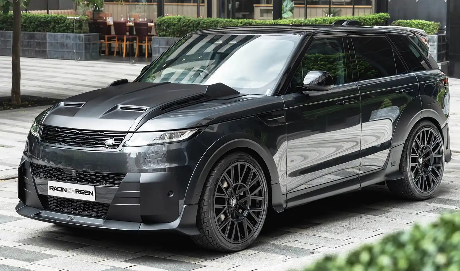 Range Rover Sport Fintail