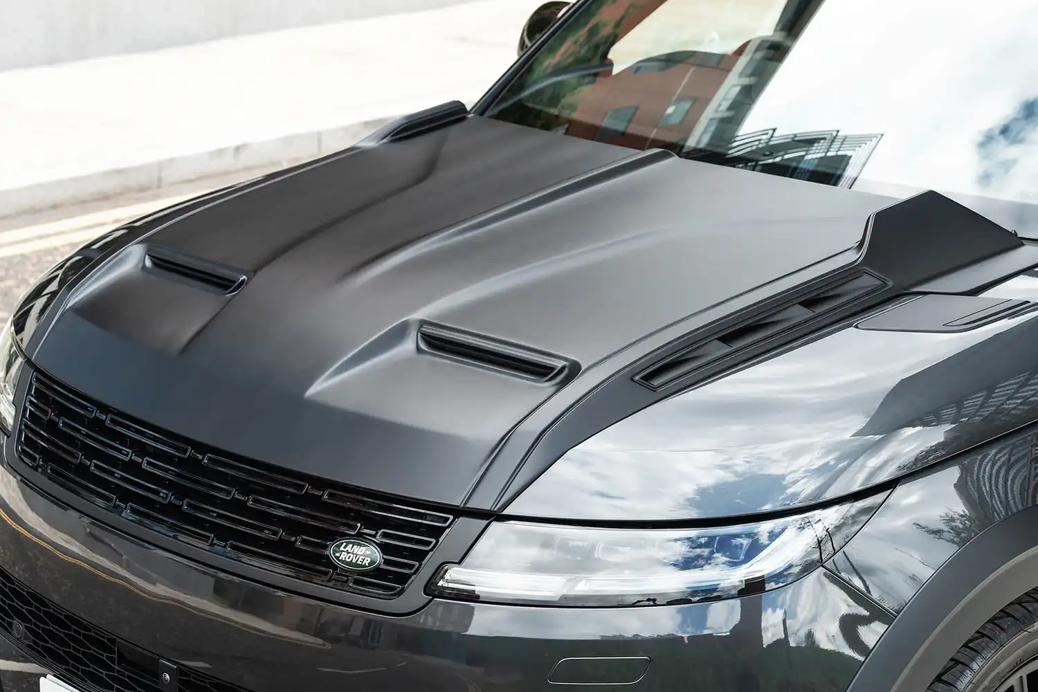 Range Rover Sport Fintail