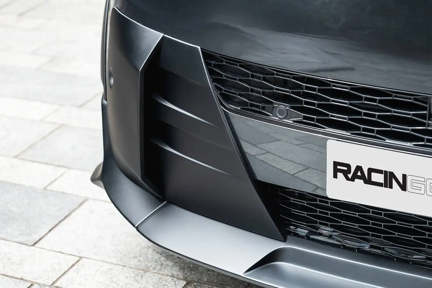 Range Rover Sport Fintail