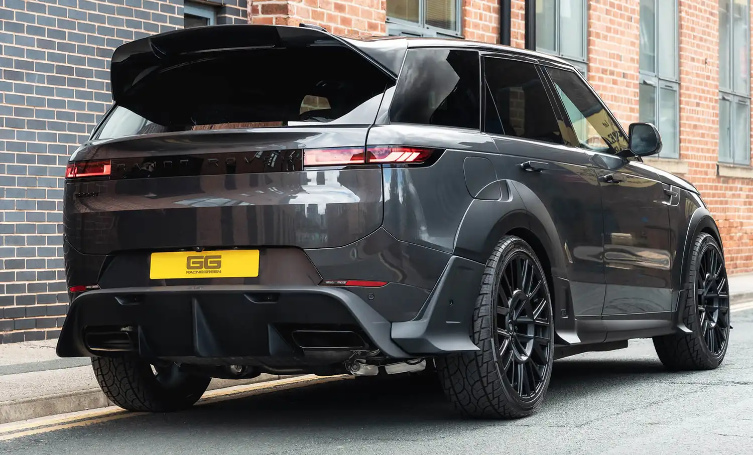 Range Rover Sport Fintail Is a Jet-Inspired Masterpiece