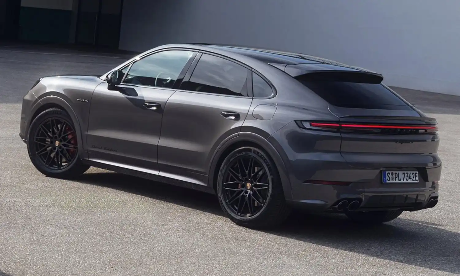 Porsche Cayenne Black Edition