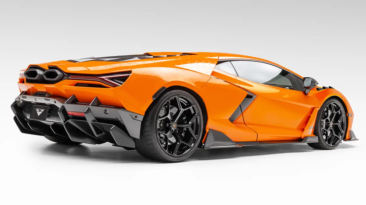 Vorsteiner’s Carbon Makeover for the Lamborghini Revuelto