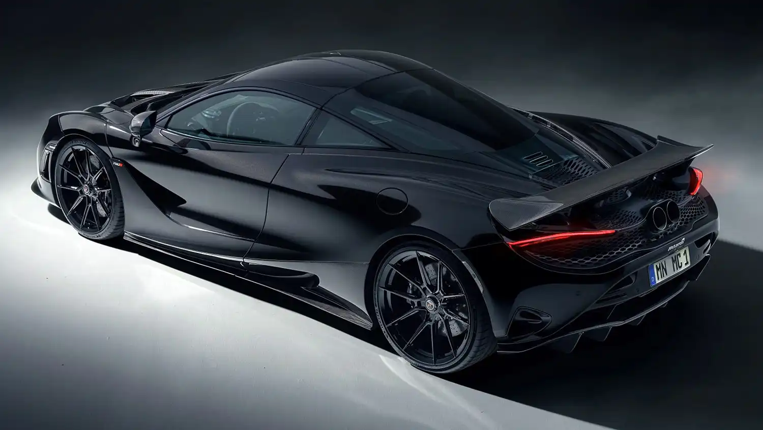NOVITEC McLaren 750S