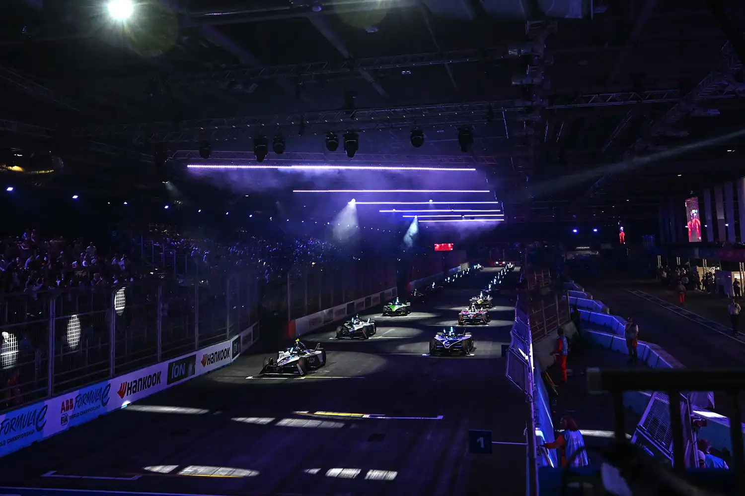 The 2025 London E-Prix Finale: Formula E’s Ultimate Indoor-Outdoor Challenge