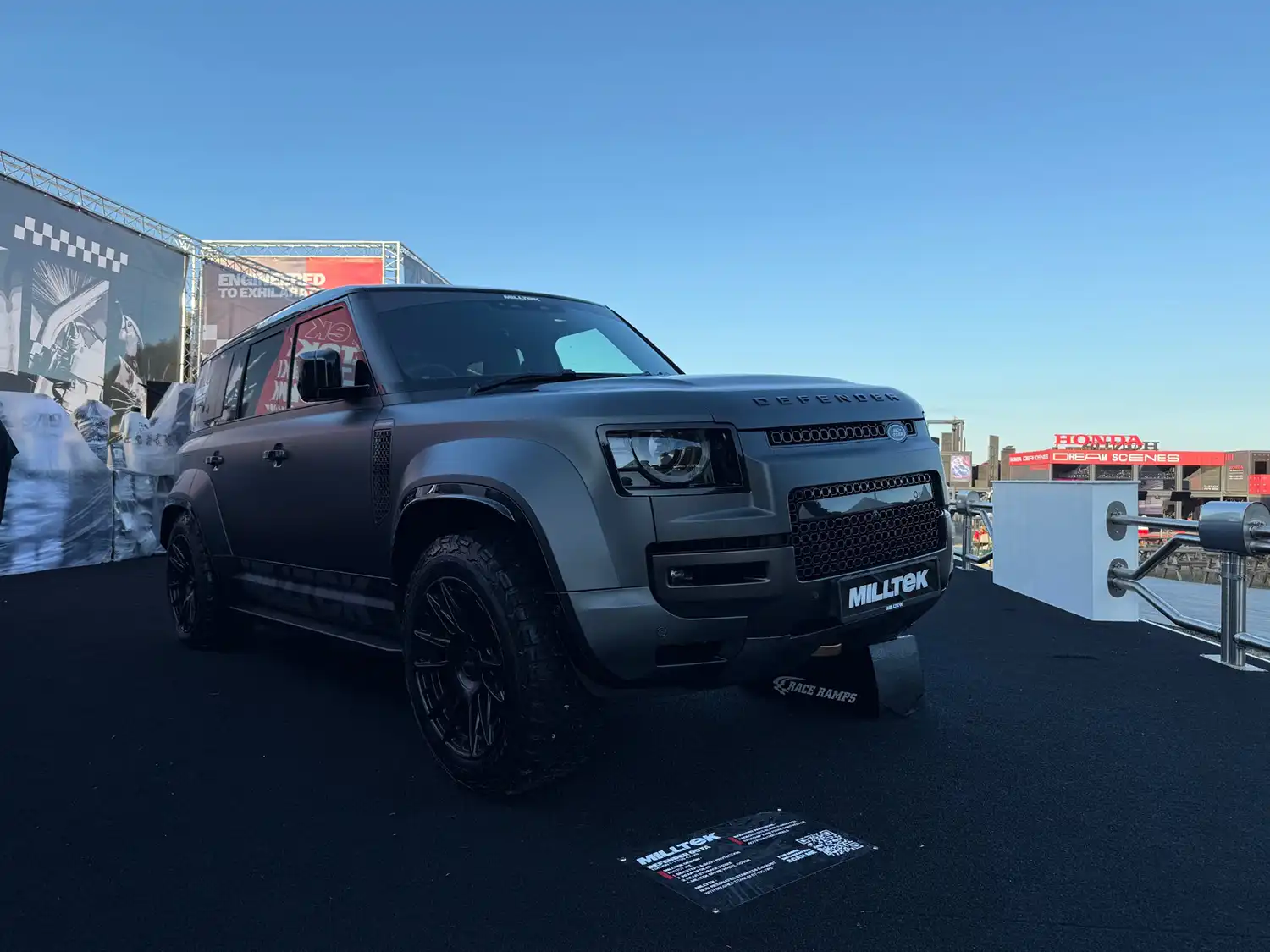 Land Rover Defender OCTA
