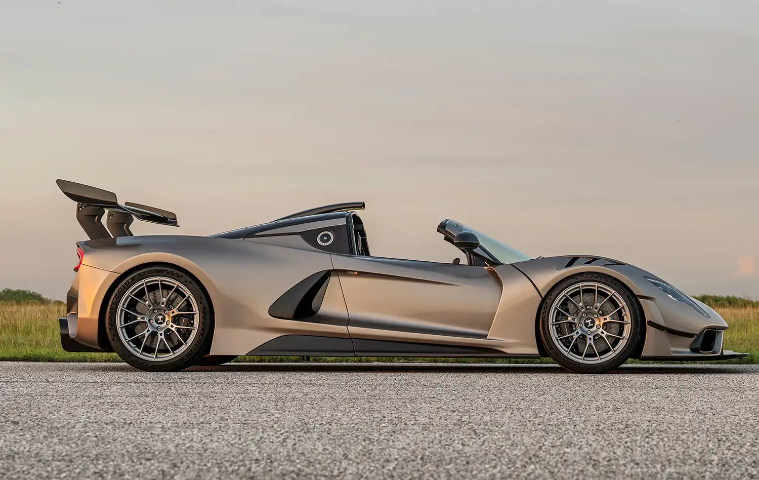 Hennessey Venom F5 Stealth Series