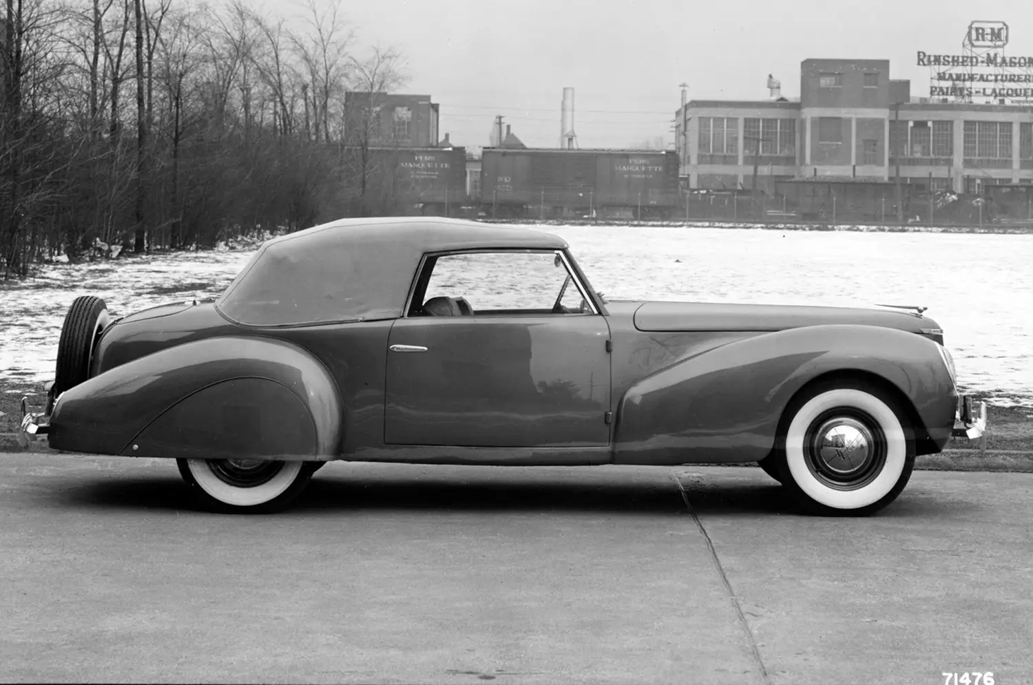1939 Lincoln Zephyr Continental