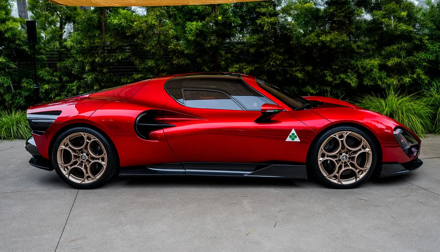 Alfa Romeo 33 Stradale